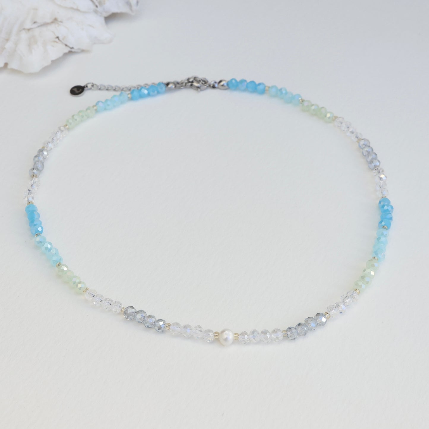 Sea Mist Pearl Vibes Choker