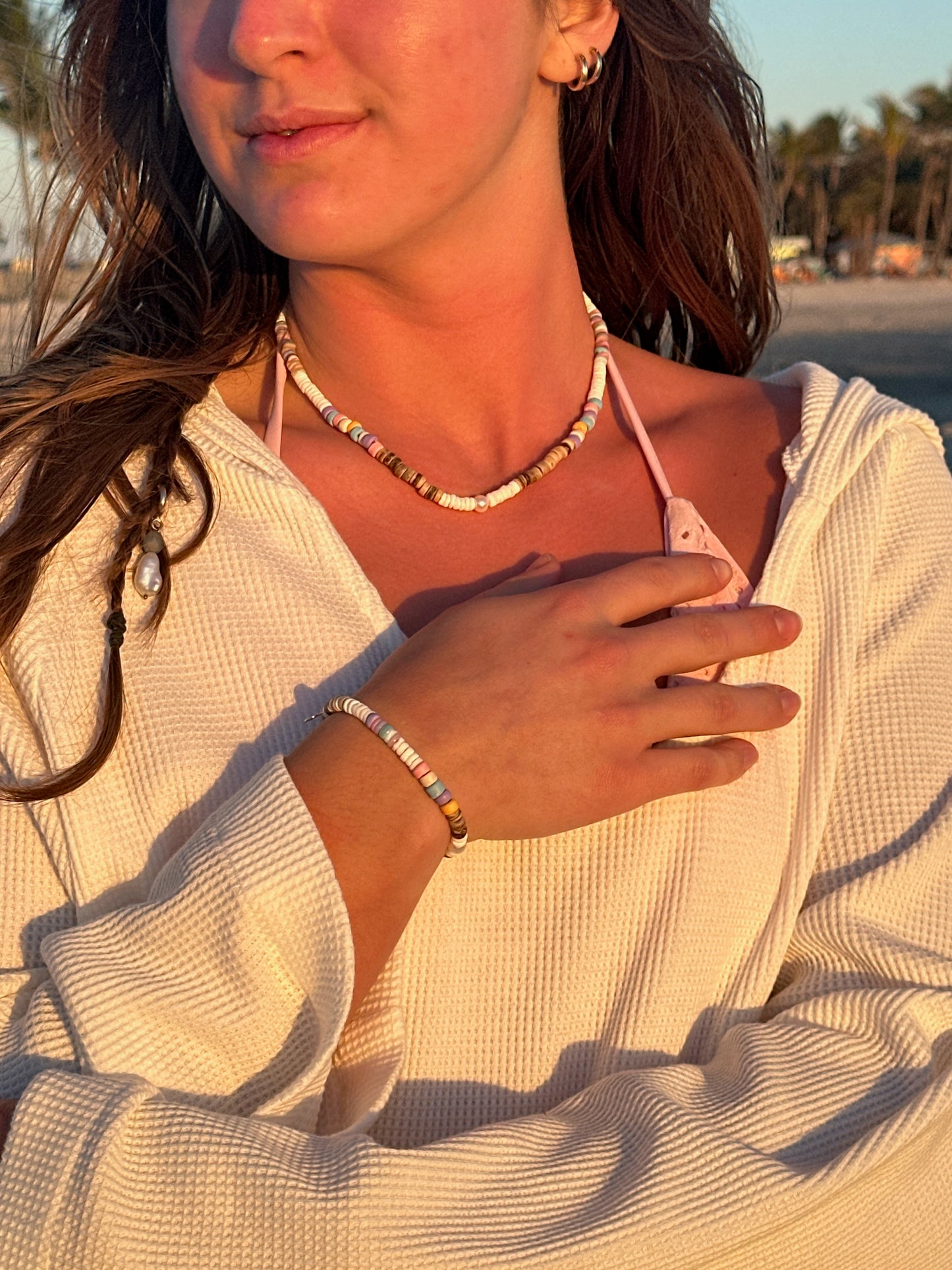 Puka Shell Ocean Breeze BRACELET Rainbow