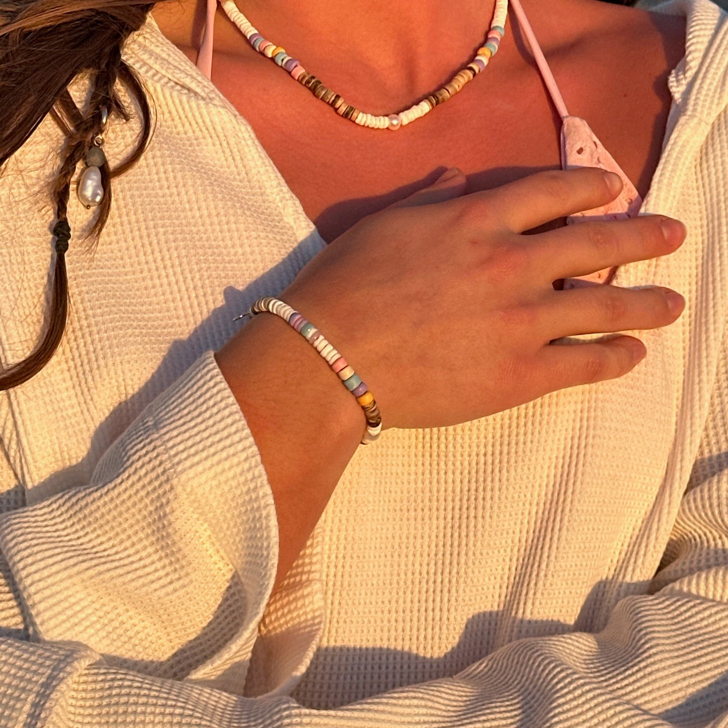 Puka Shell Ocean Breeze BRACELET Rainbow