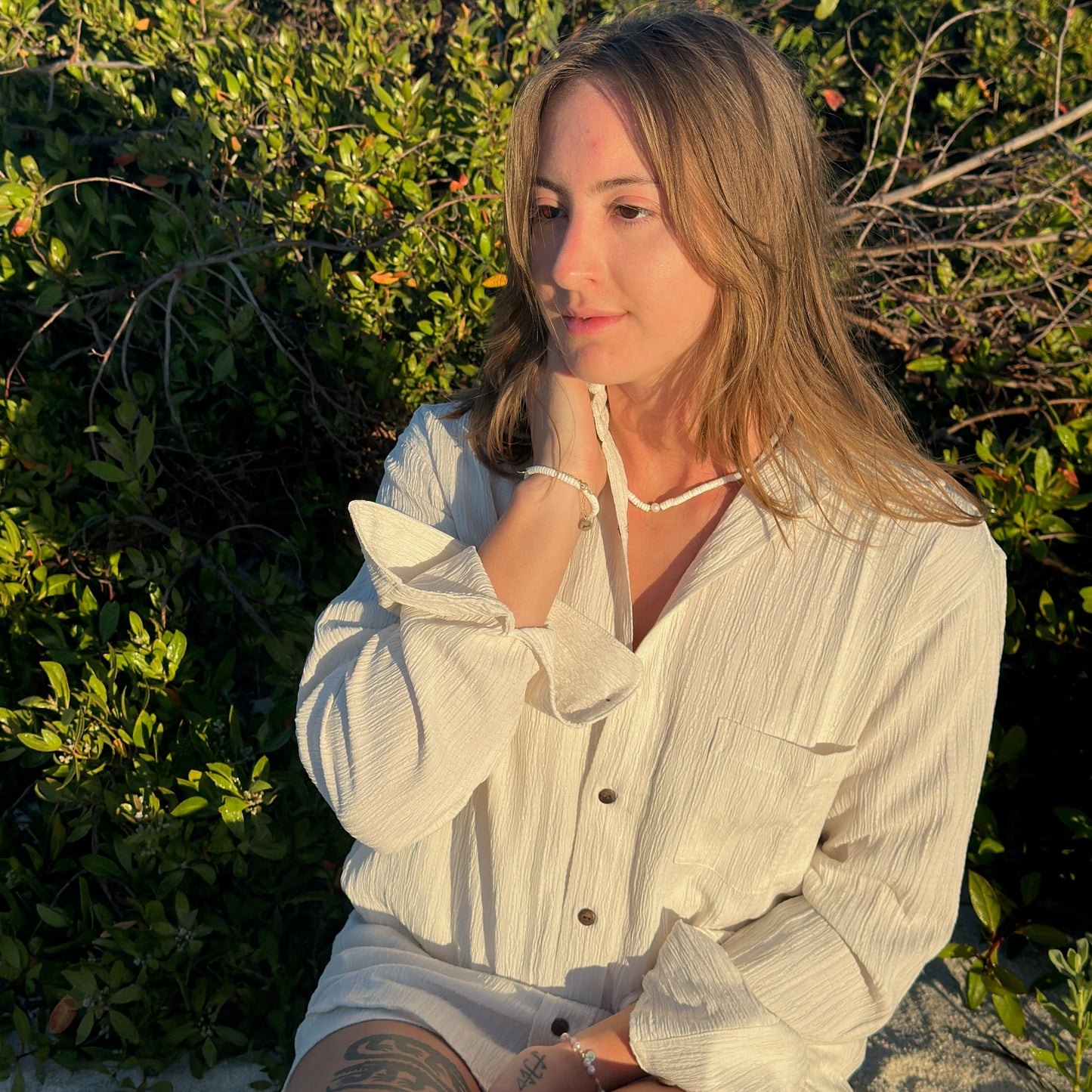 Puka Shell Ocean Breeze Choker Necklace Cloud