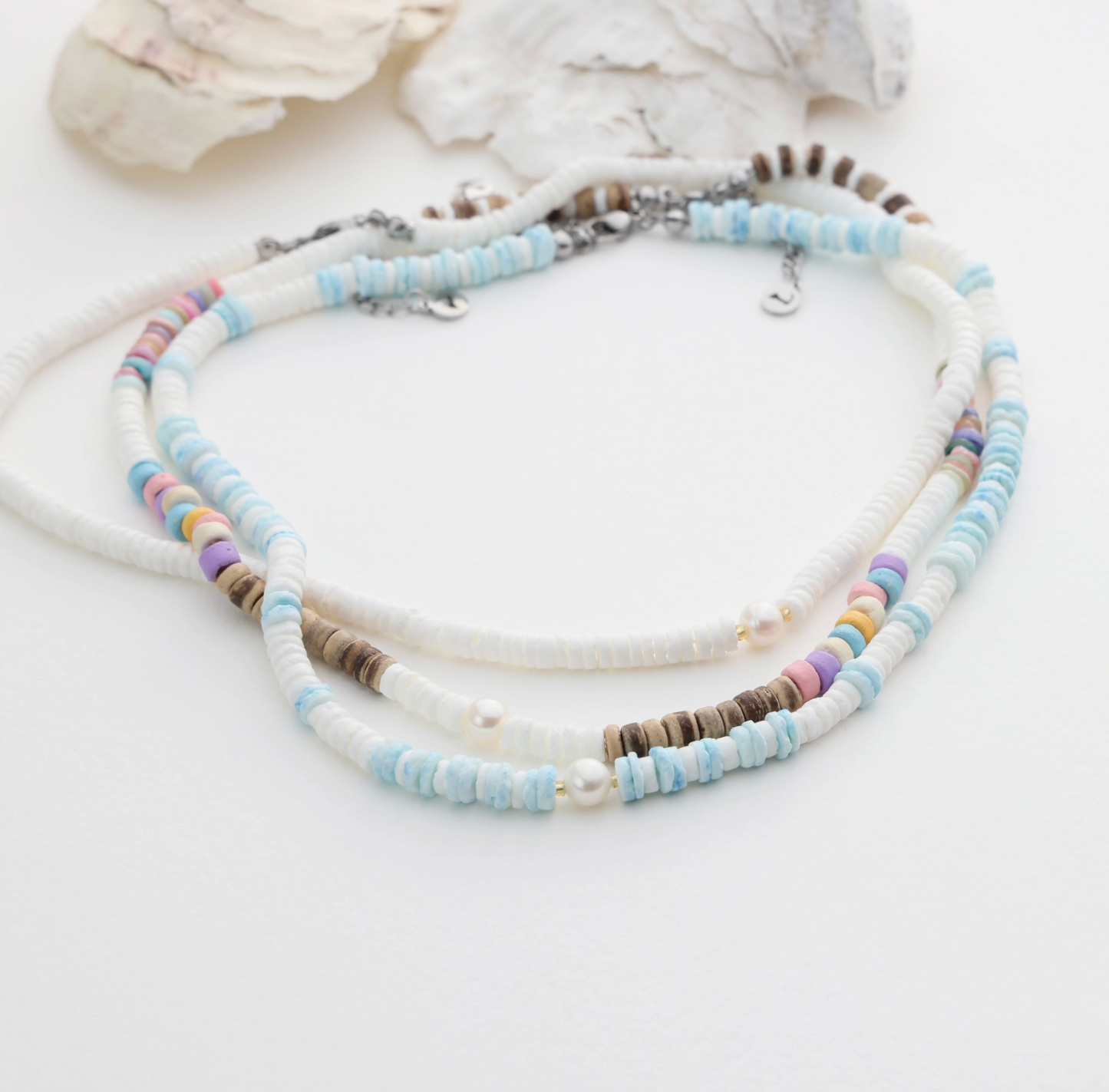 Puka Shell Ocean Breeze Choker Necklace Rainbow