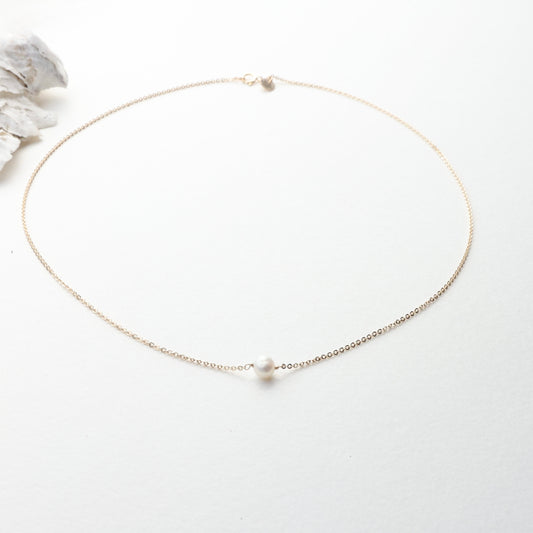 Single Dainty Pearl Choker