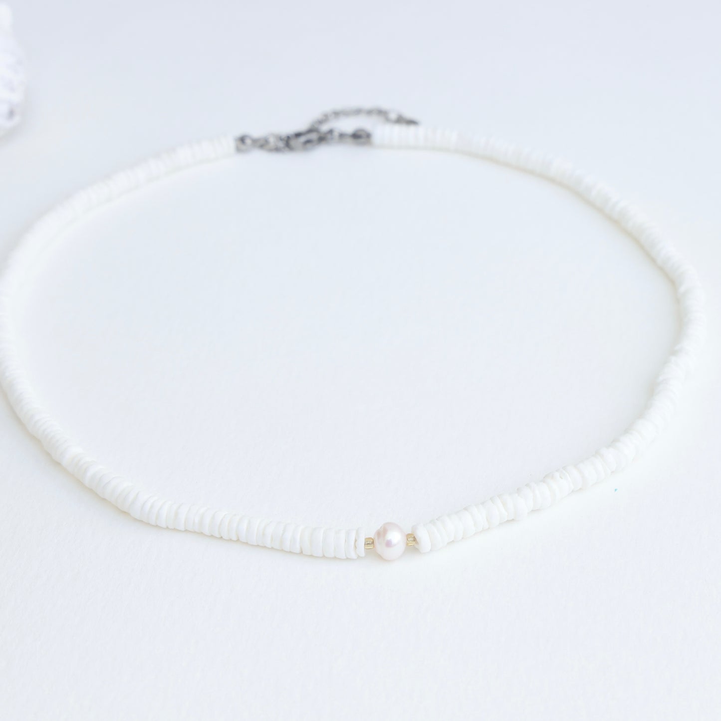 Puka Shell Ocean Breeze Choker Necklace Cloud