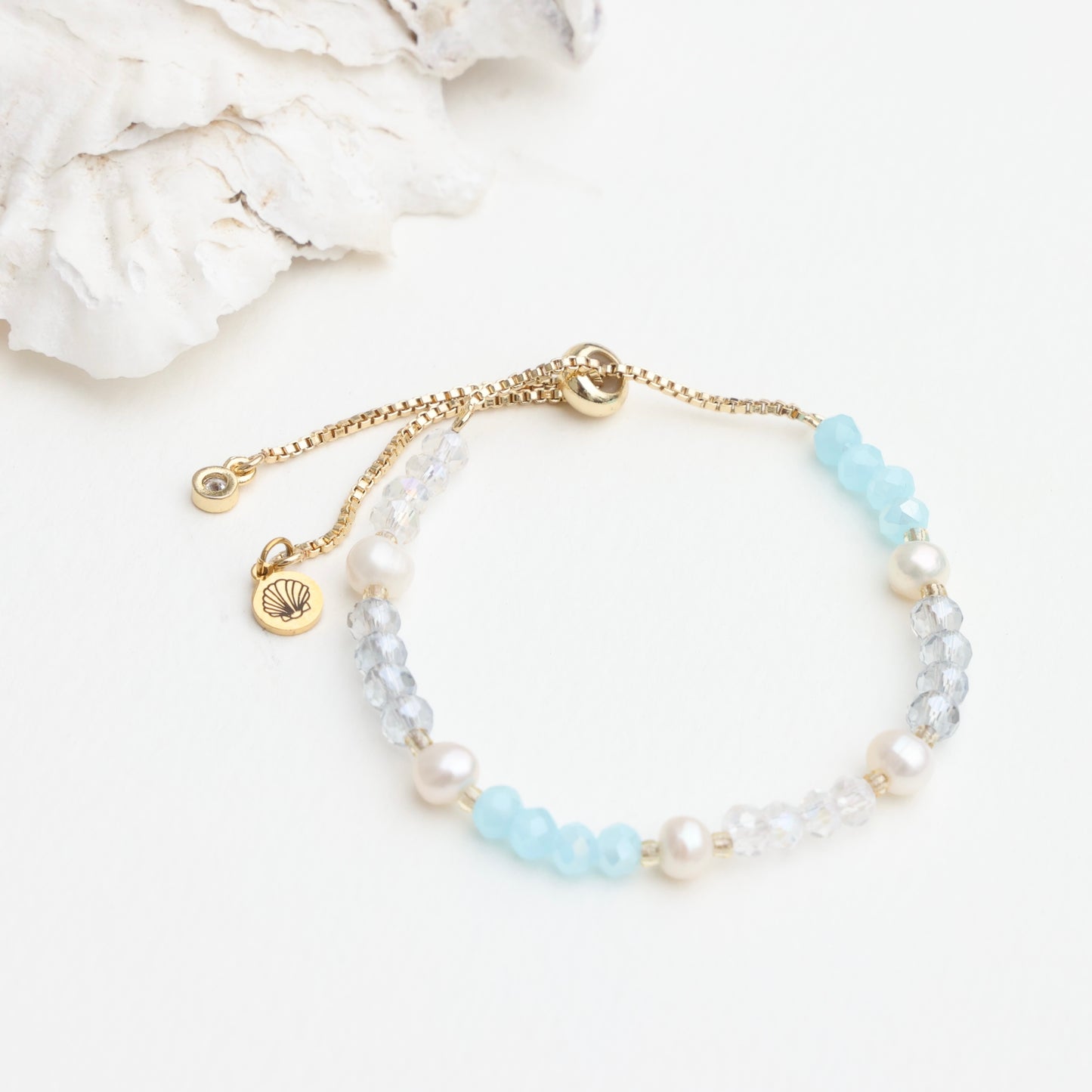 Coastal Icon Scallop Shell Adjustable Pearl Bracelet