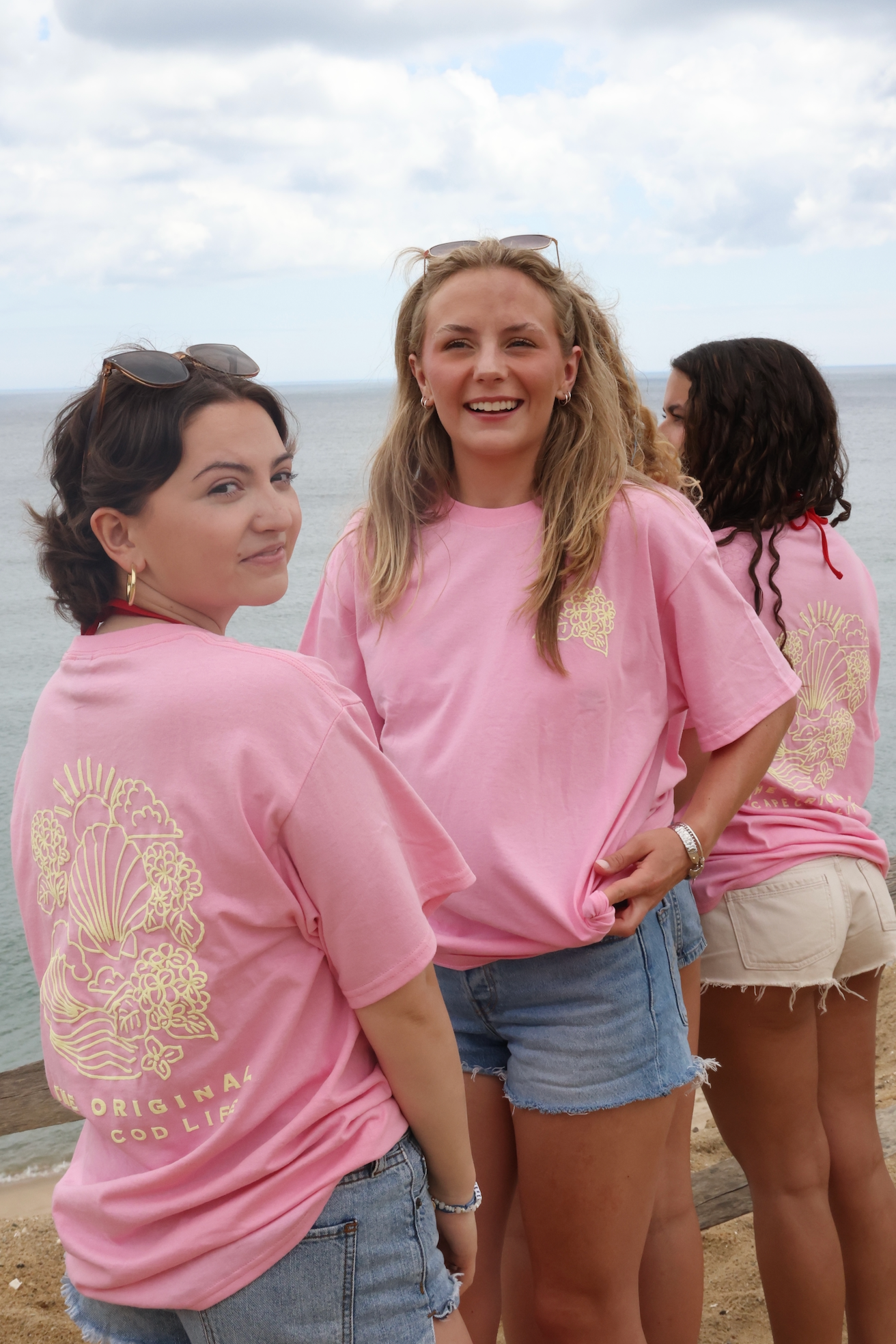 Pink Puff Shell Hydrangea Tee