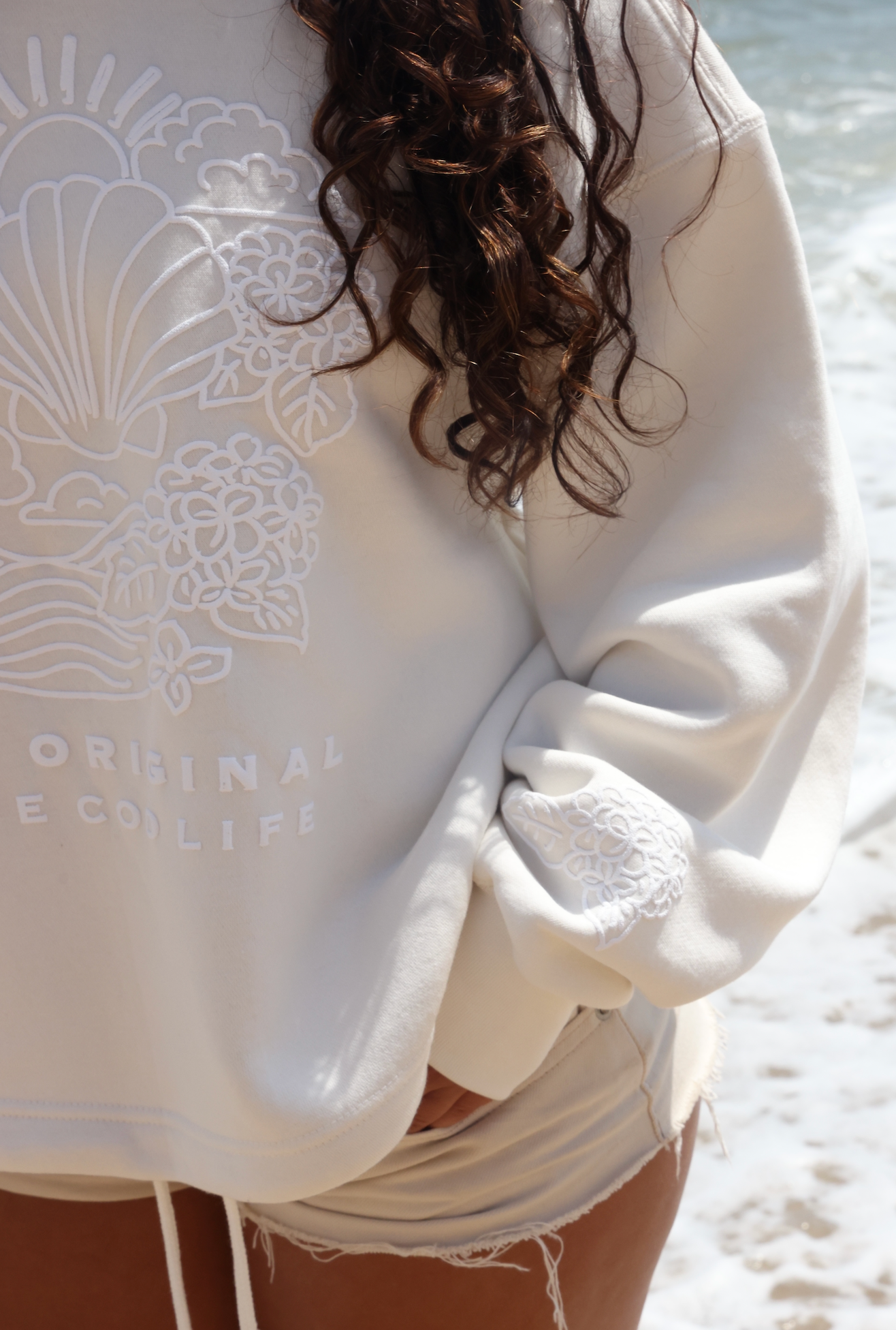 Cape Cod Puff Hoodie White Crop