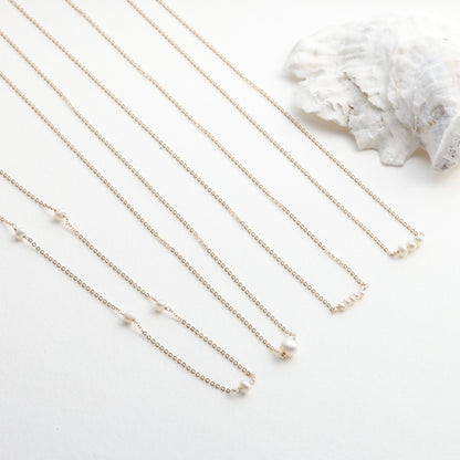 Single Dainty Pearl Choker